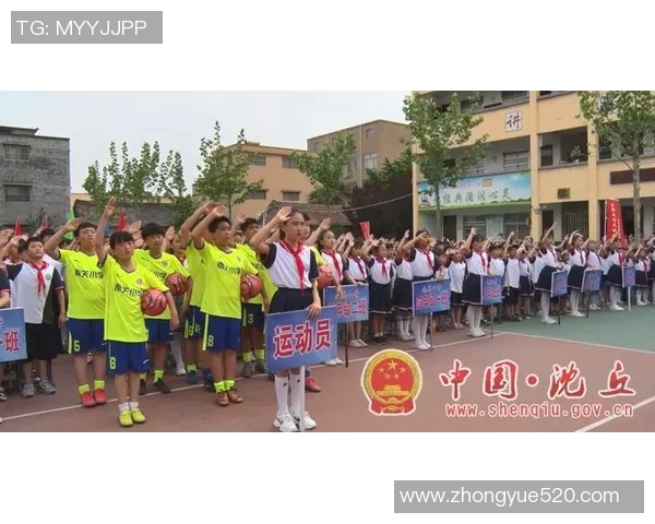 大学校园里的足球明星们如何在学业与职业之间找到平衡